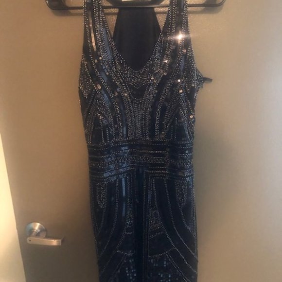 Parisian Collection Beaded Dress – Size M/L, Never Worn - Picture 2 of 4